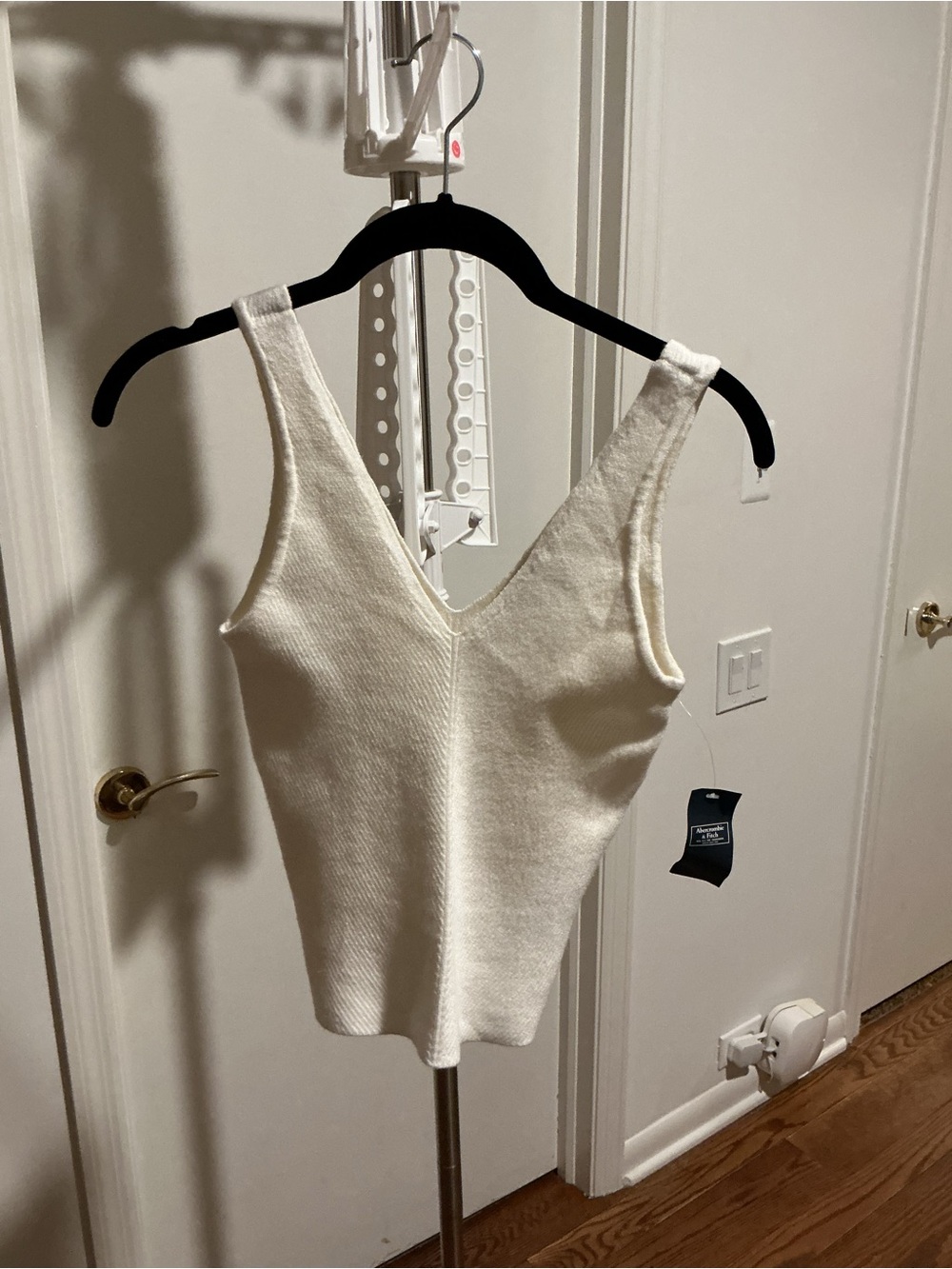 Abercrombie & Fitch Cream V-Neck Ribbed Knit Tank